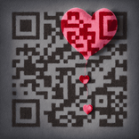 QR‑код с ярким сердцем в центре