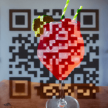 QR‑код в стиле тропиков с ананасом